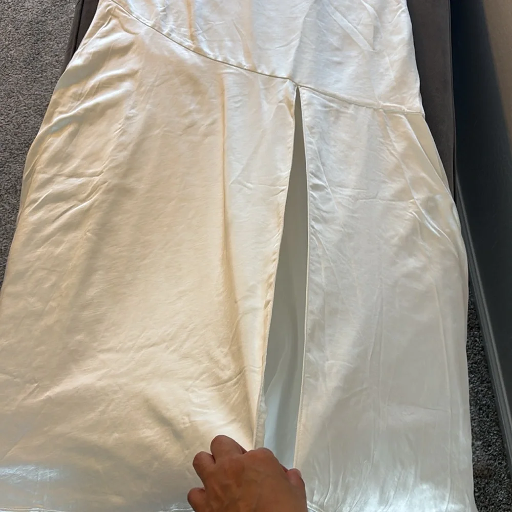 Lulus Wedding dress size XL Allure ivory satin Backless Cowl Neck. - Picture 8 of 16